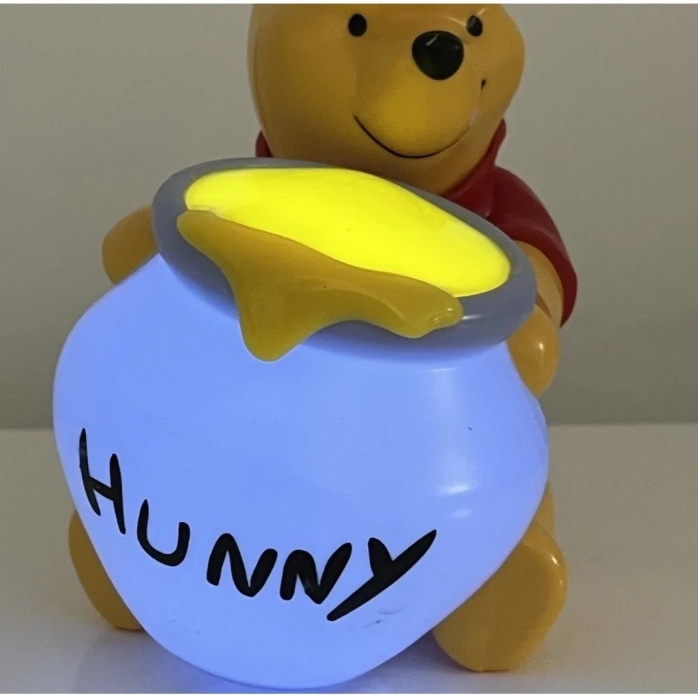 Winnie The Pooh Hunny Pot Light Desktop Light Lamp by PALADONE(5/b18)